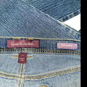 Size 14 petite Gloria Vanderbilt Amanda blue denim jeans slimming *final price*